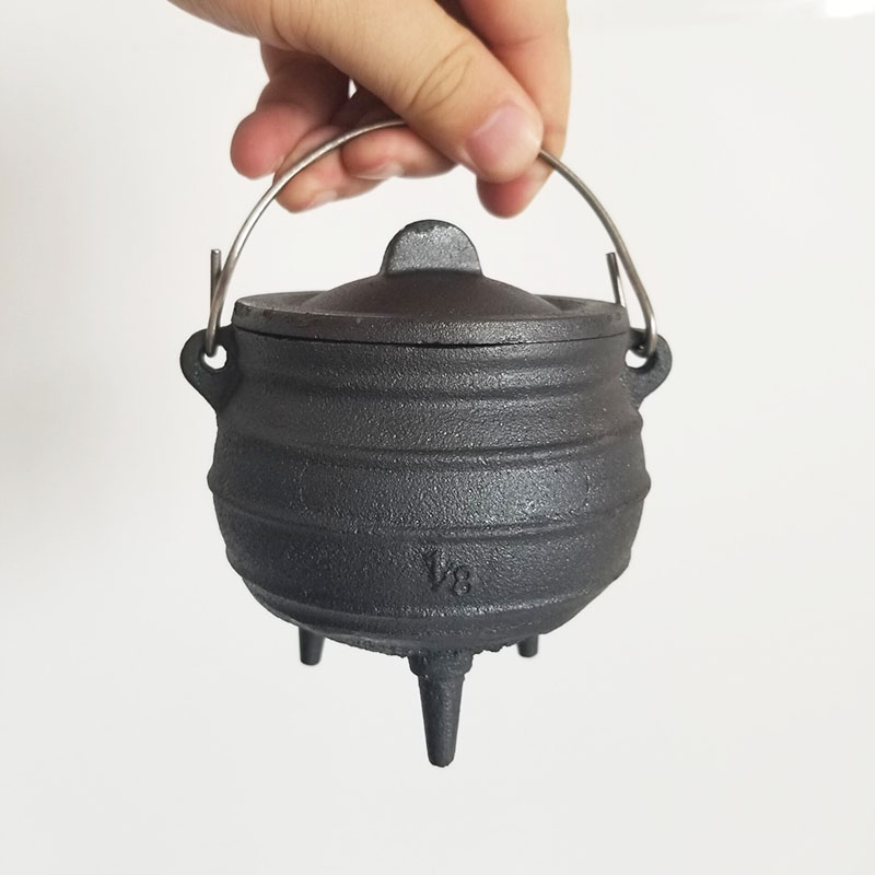 Medium 1/8# Cast Iron Cauldron - Cast Iron Corn reseña y precio